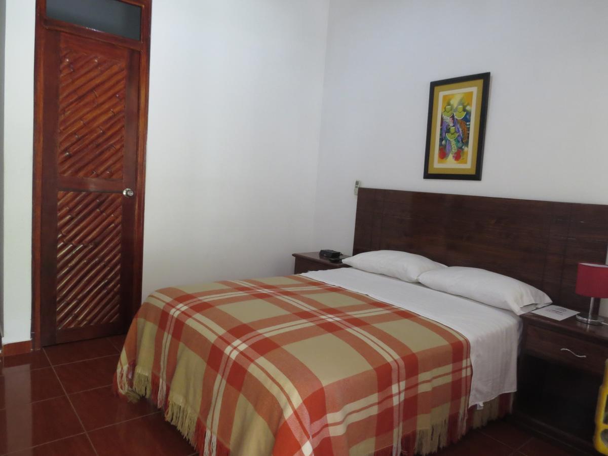 La Choza Bungalows Tambo Grande Exterior photo